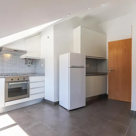 Portucale ! 2 Bedrooms Campo Ourique * Lisboa