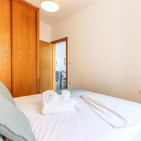 Portucale ! 2 Bedrooms Campo Ourique * Lisboa